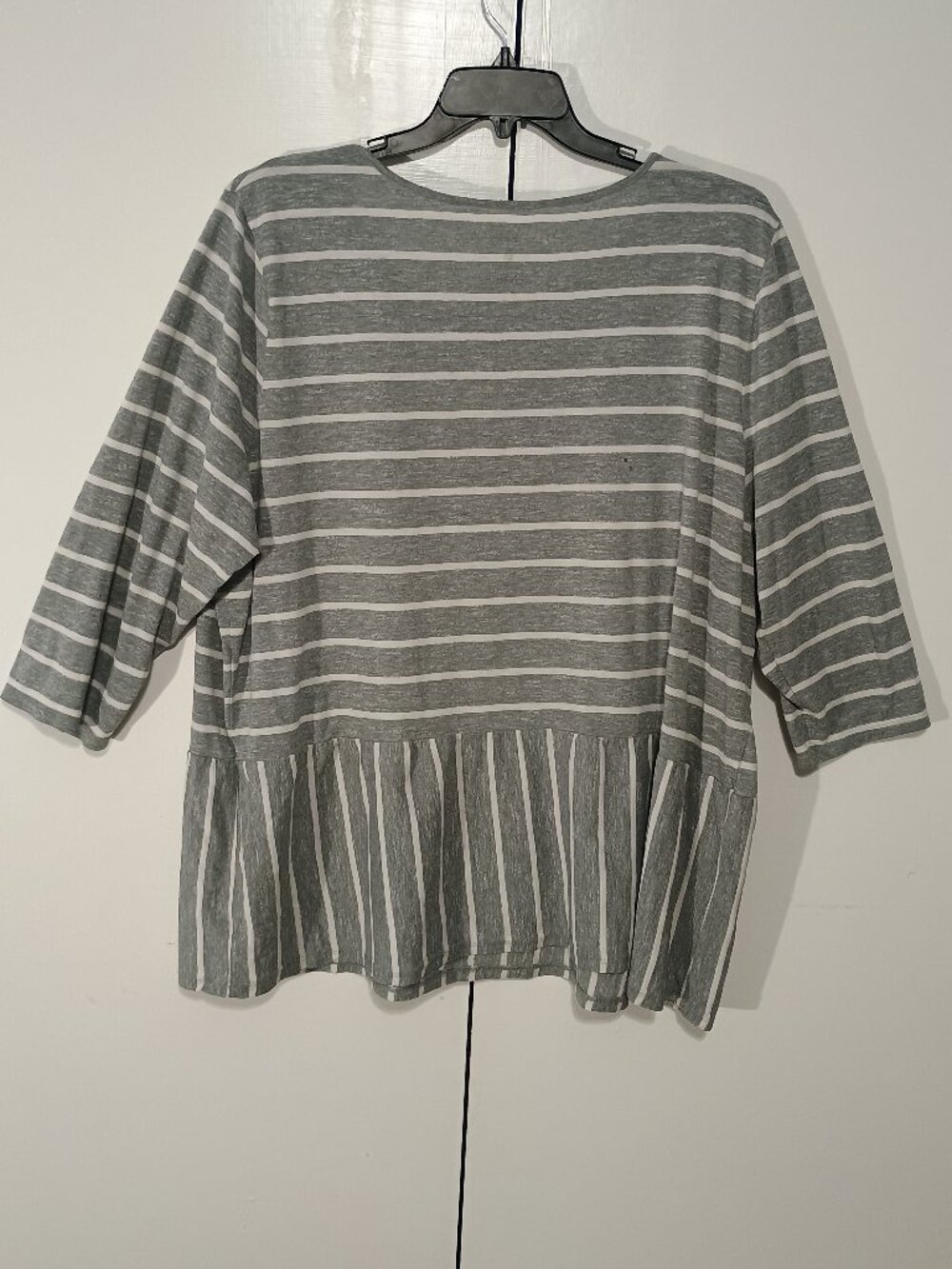 Sonoma Goods For Life 3X Gray White Striped Peplum Top 3/4 Sleeve Plus Size Cott - Picture 3 of 6